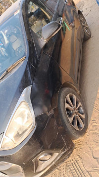 Black Hyundai Xcent SX