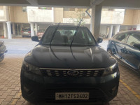 Mahindra XUV300 W6