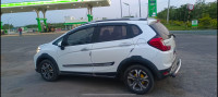 Pearl White Honda WR-V 1.5 VX MT