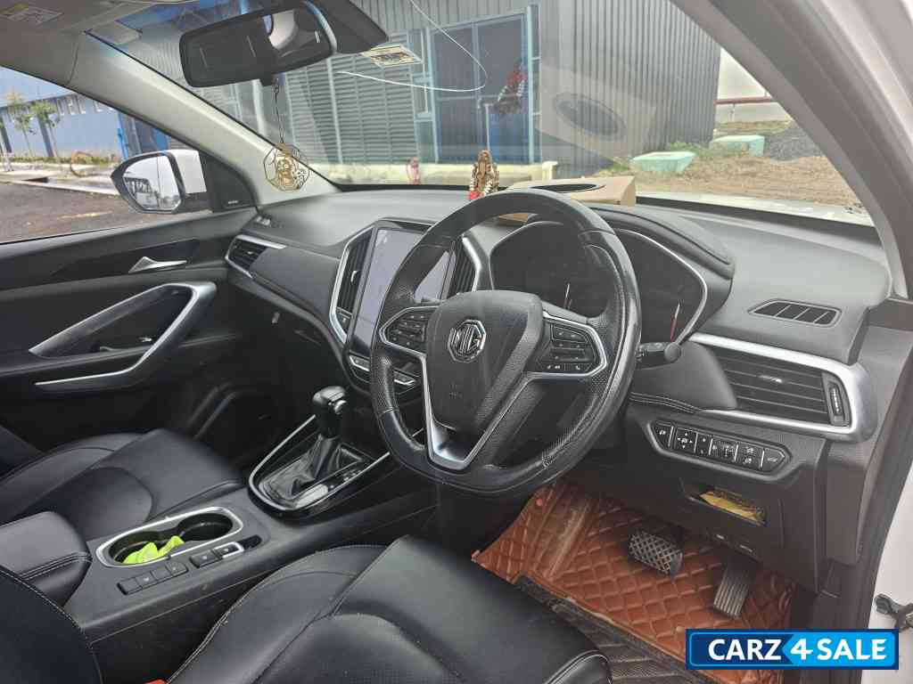 MG Hector SHARP 1.5 PETROL AT DCT MG Hector SHARP 1.5 PETROL AT DCT