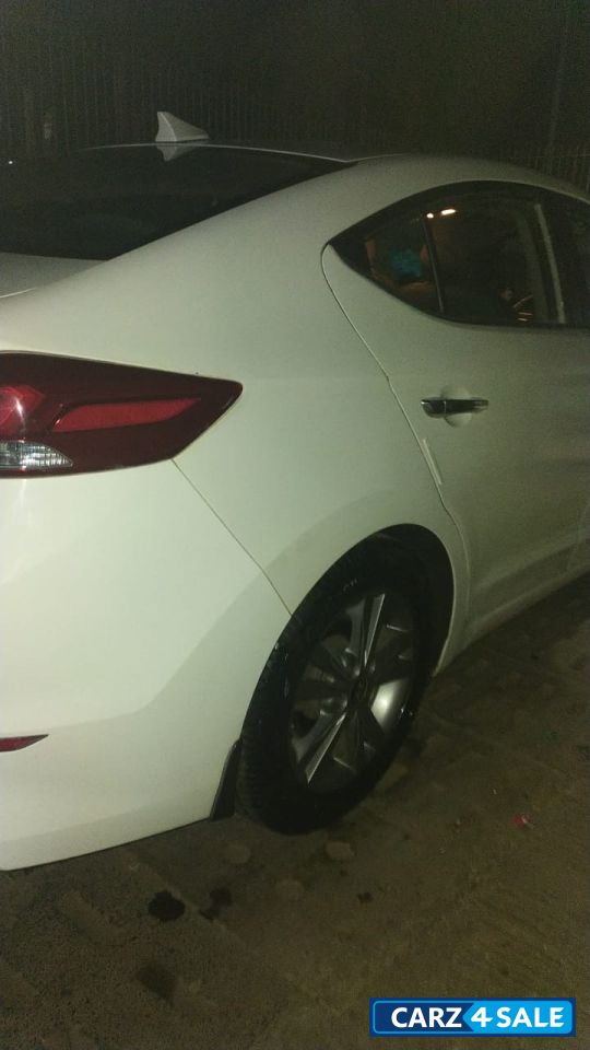 Hyundai Elantra SXO AT
