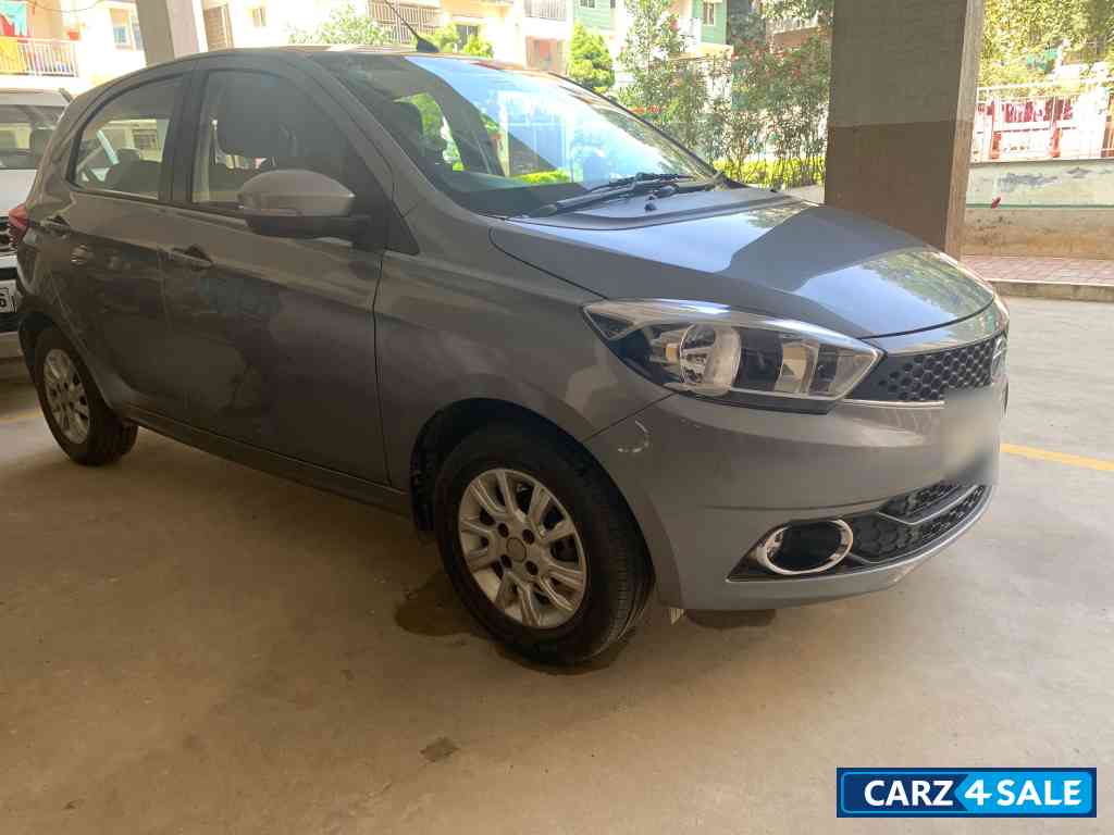 Tata Tiago XZ O Tata Tiago XZ O
