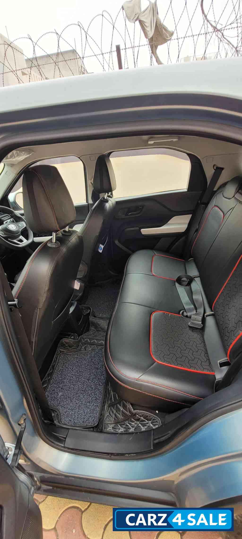 Tata Punch Accomplish I-CNG