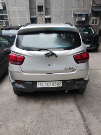 Mahindra KUV100 K6 plus