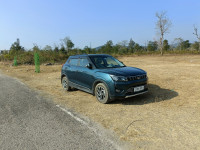 Mahindra XUV300 W8(O)