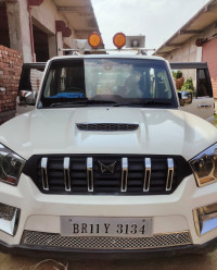 Mahindra Scorpio S6 plus