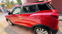 Mahindra XUV300 W8