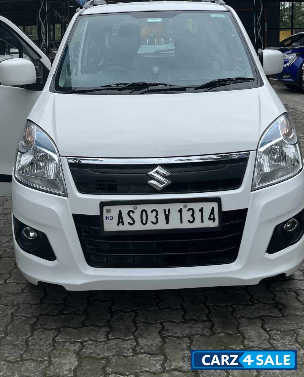 White Maruti Suzuki Wagon R VXI