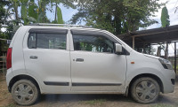 White Maruti Suzuki Wagon R VXI