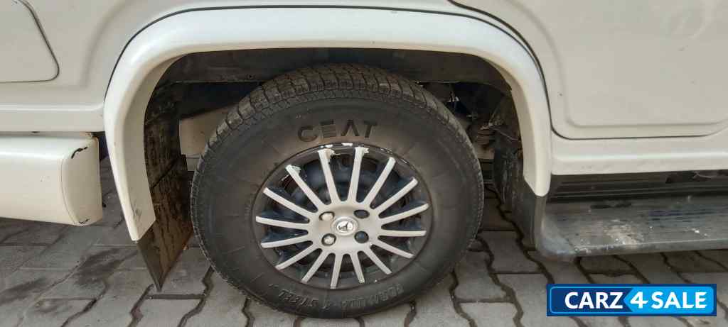 Mahindra Bolero SLX power plus