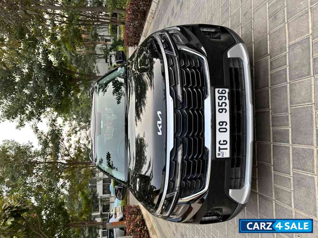 Black Kia Seltos HTX 1.5 IVT