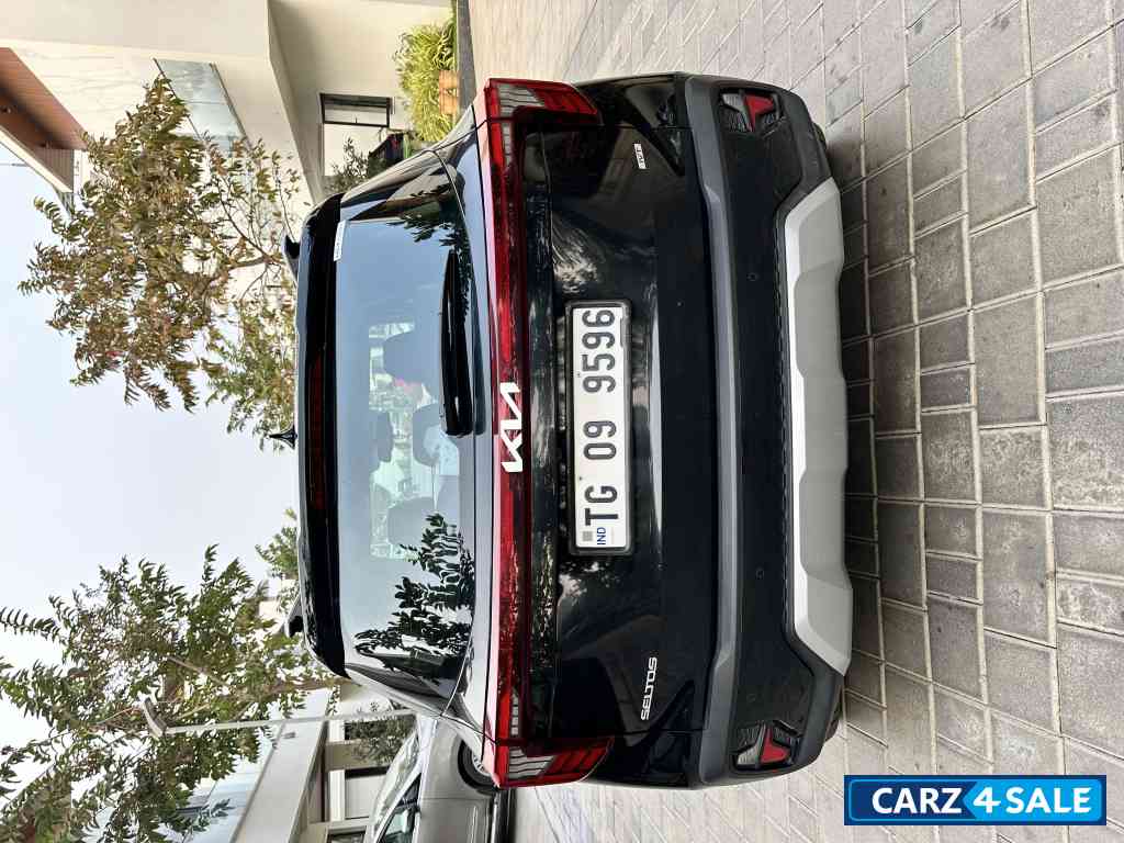 Black Kia Seltos HTX 1.5 IVT