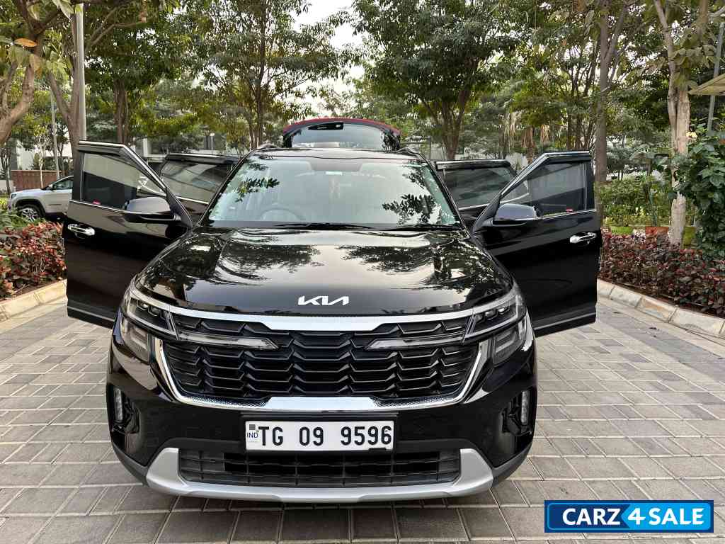 Black Kia Seltos HTX 1.5 IVT