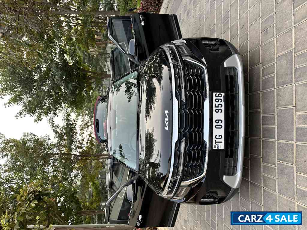 Black Kia Seltos HTX 1.5 IVT