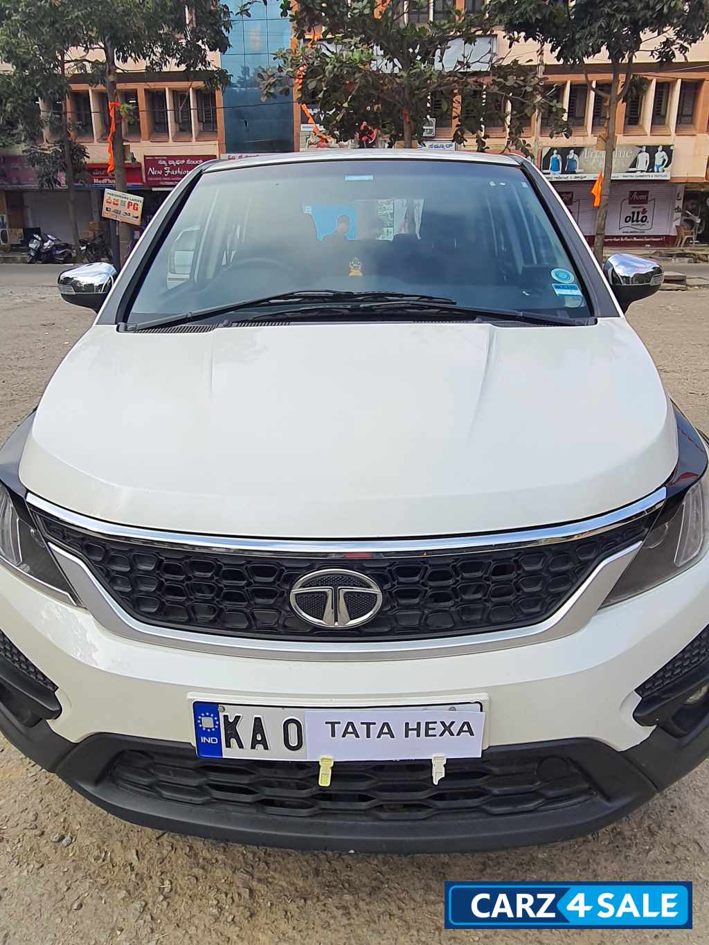 Tata Hexa XE 4x2 7 seater