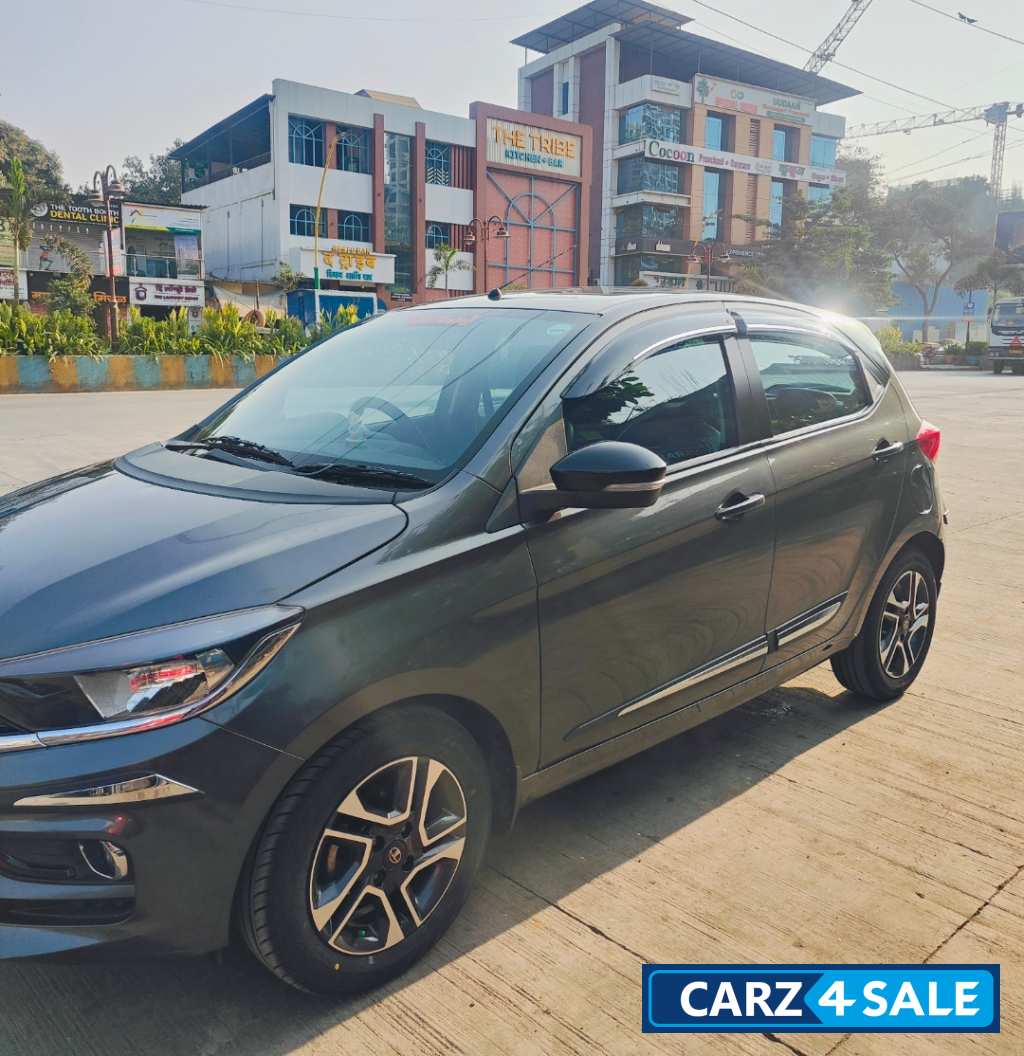 Daytona Grey Tata Tiago XZ Plus Revotron