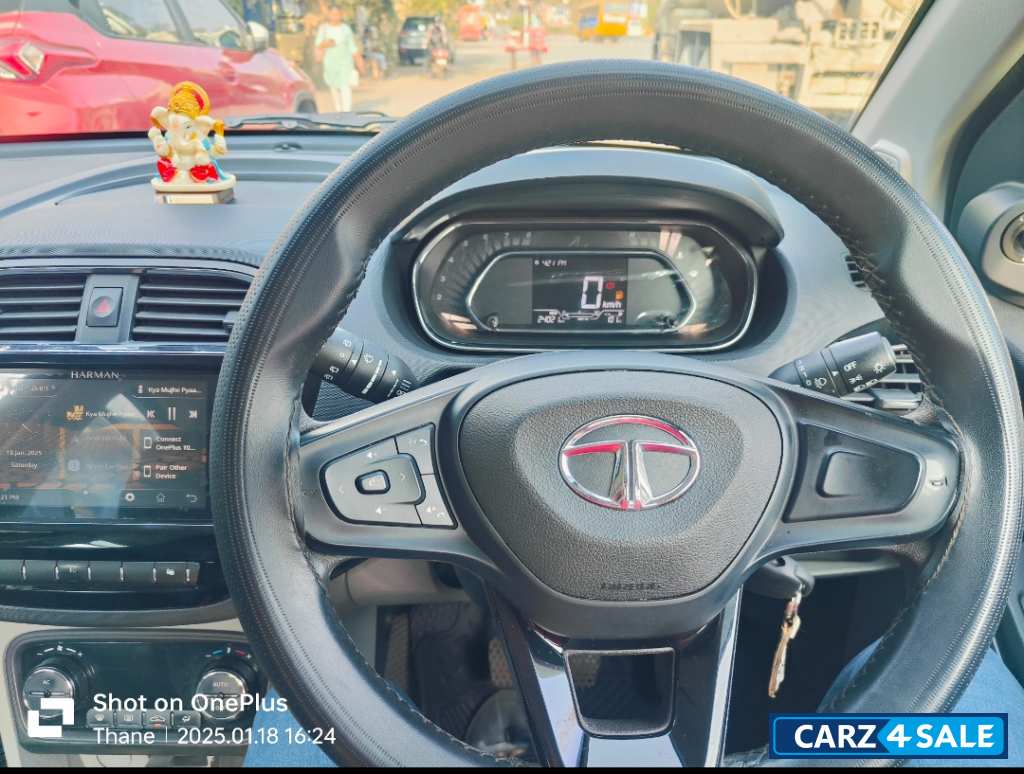 Daytona Grey Tata Tiago XZ Plus Revotron