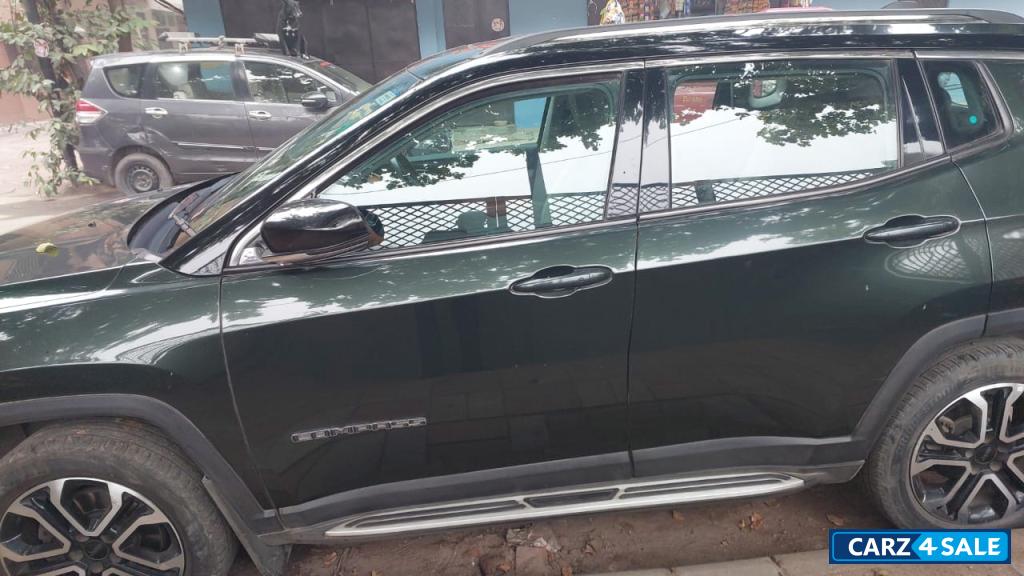 Techno Metallic Green Jeep Compass 4*4 diesel automatic