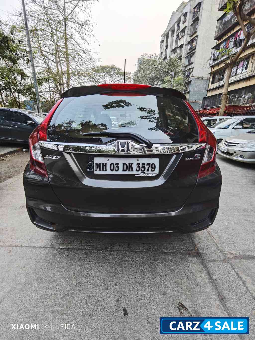 Golden Brown Honda Jazz V i-vtec BS6 2020 Petrol + CNG