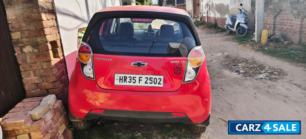 Super Red Chevrolet Beat ls petrol