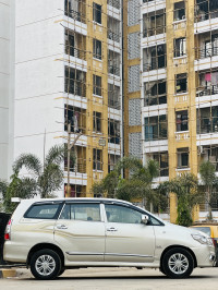 Toyota Innova 2.5G 2012 Model