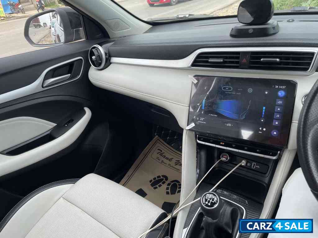 MG Astor Sharp 1.5 MG Astor Sharp 1.5