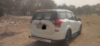 Mahindra XUV 500 W11