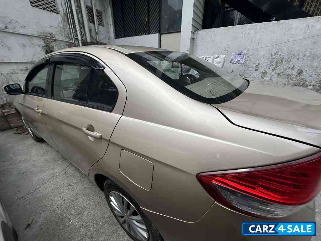 Beige Maruti Suzuki Ciaz VDI SHVS
