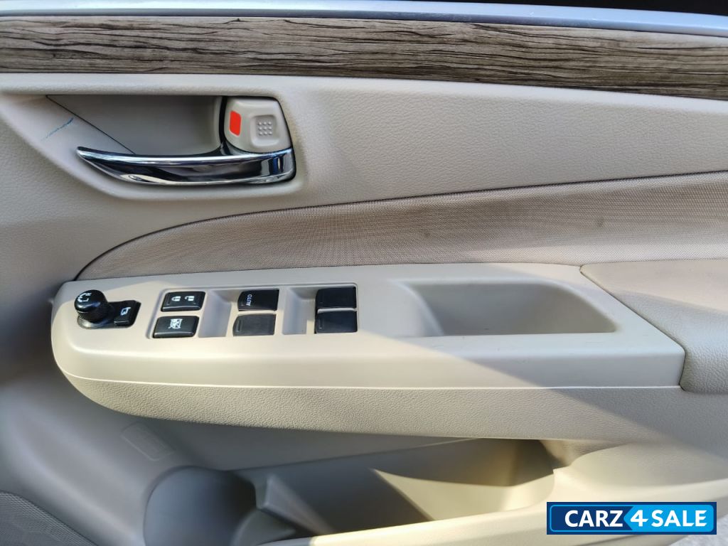 Maruti Suzuki Ciaz 1.5 Smart Hybrid Zeta AT