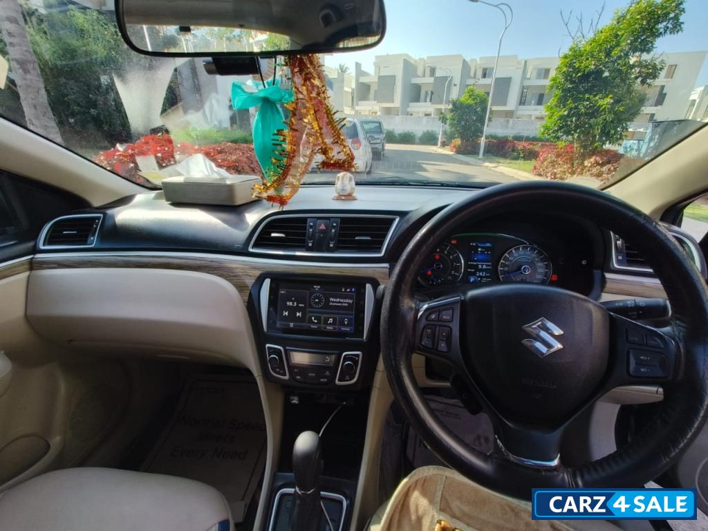 Maruti Suzuki Ciaz 1.5 Smart Hybrid Zeta AT