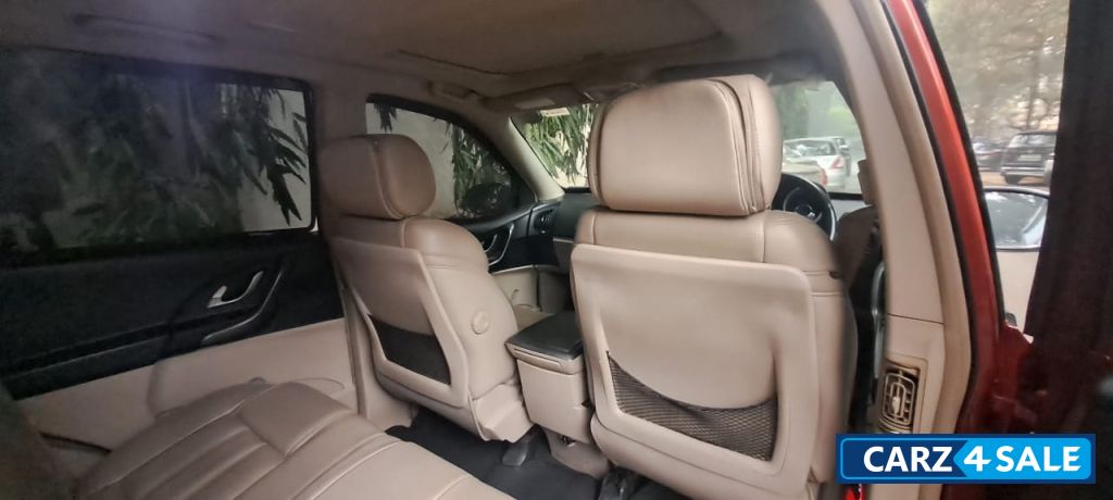 Mahindra XUV 500 W10 1.99