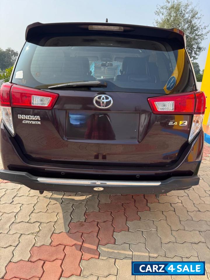 Toyota Innova INNOVA CRYSTA 2.4 ZX