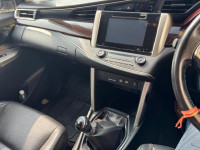 Toyota Innova INNOVA CRYSTA 2.4 ZX