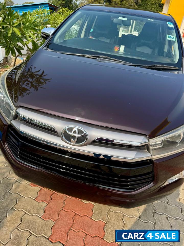 Toyota Innova INNOVA CRYSTA 2.4 ZX