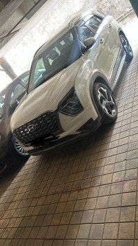 Polar White Hyundai Alcazar 1.5 AT Signature (O) 6 Str