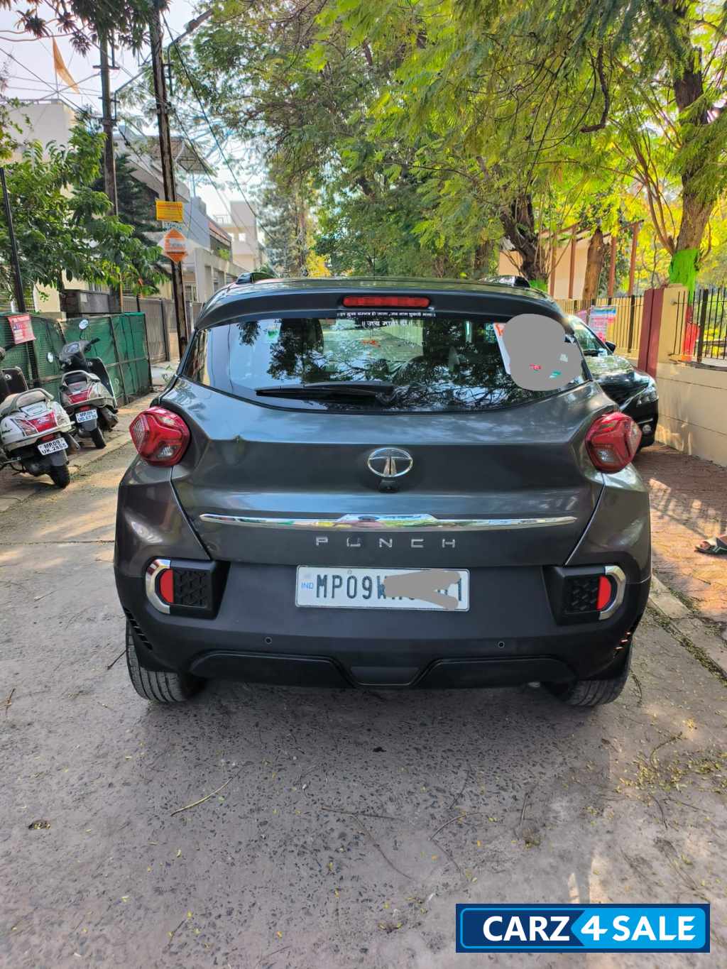 Tata Punch Creative IRA MT dual tone