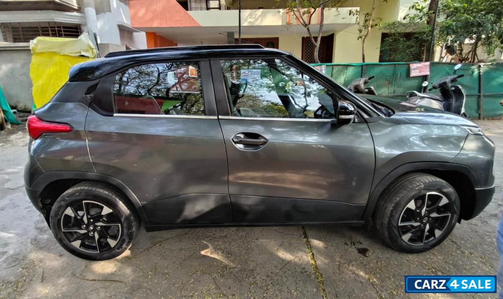 Tata Punch Creative IRA MT dual tone