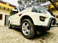 White Mahindra Scorpio S10
