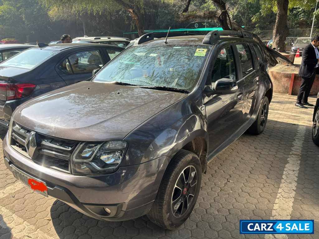 Slate Grey Renault Duster RSX