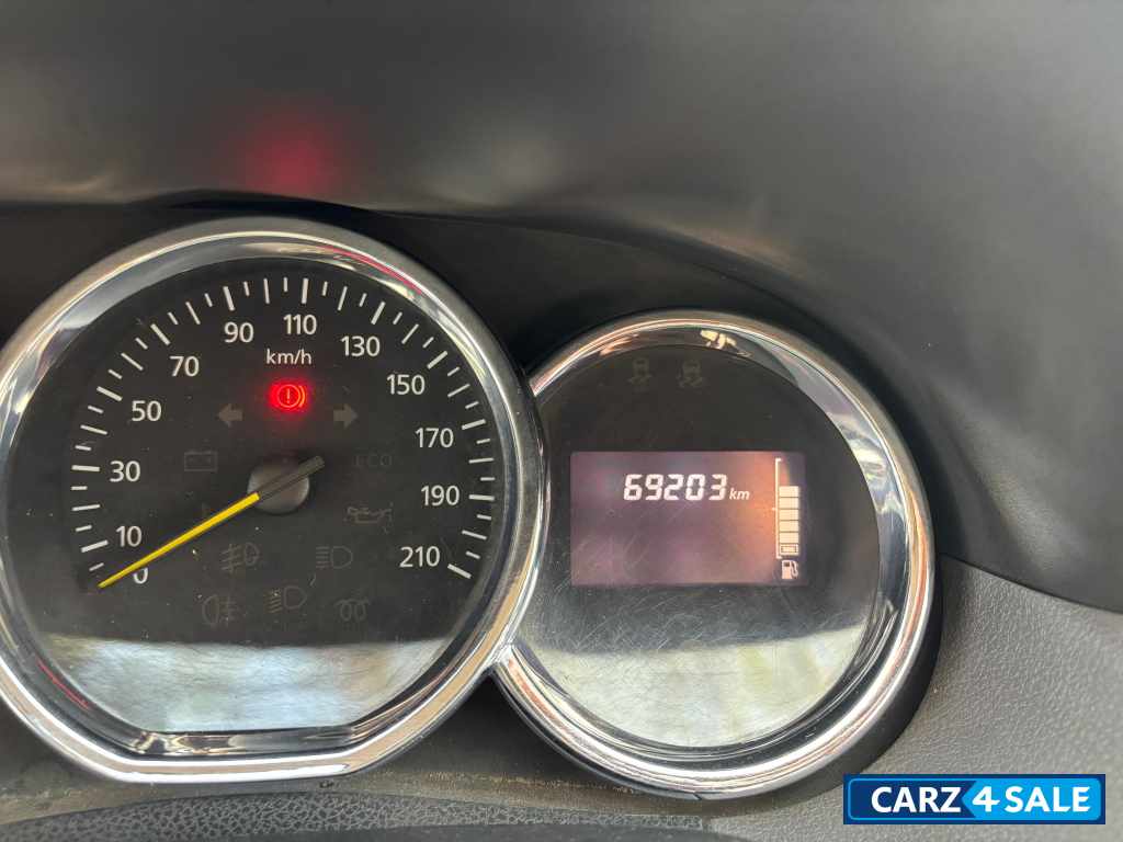 Slate Grey Renault Duster RSX