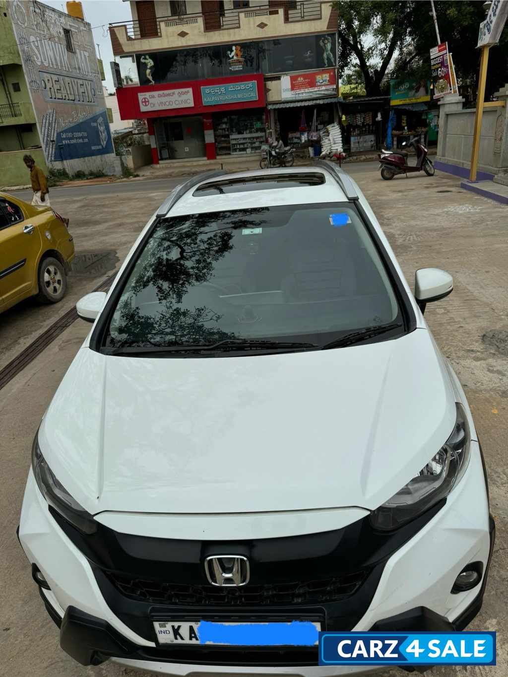 Pearl White Honda WR-V 1.5 VX i-Dtec