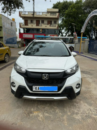 Pearl White Honda WR-V 1.5 VX i-Dtec