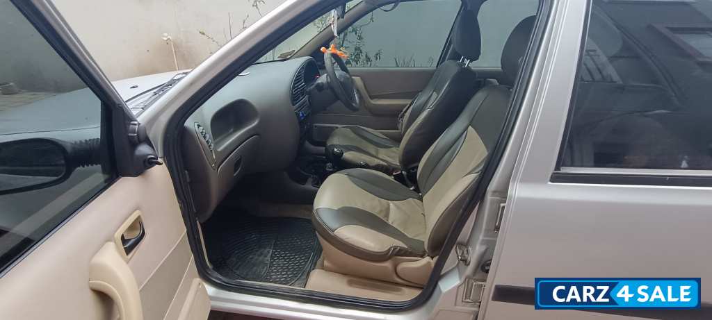 Sliver Ford Ikon 1.4 tdci