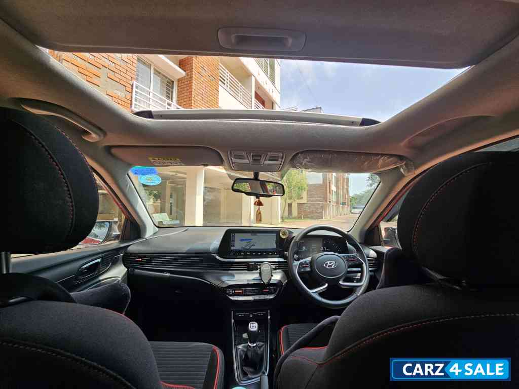 Hyundai i20 ASTA (O) DUAL TONE 1.2 MT