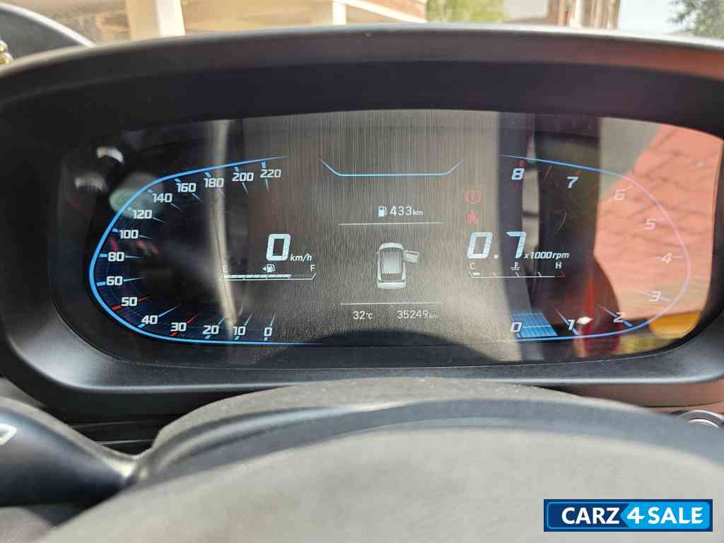 Hyundai i20 ASTA (O) DUAL TONE 1.2 MT