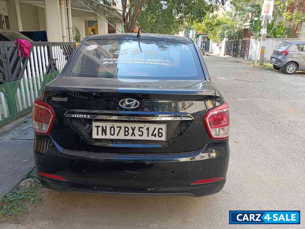 Black Hyundai Xcent SX (O)