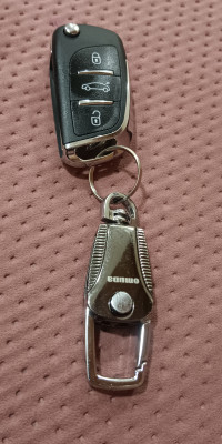 Silver Maruti Suzuki Swift VXI