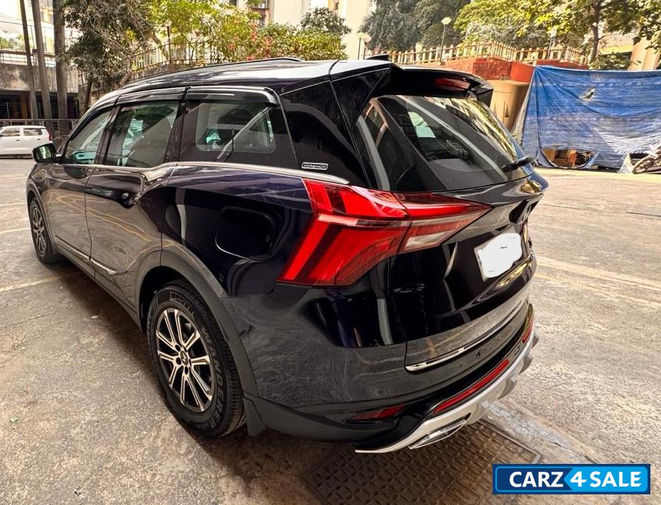 Mahindra XUV700 AX7 Diesel AT