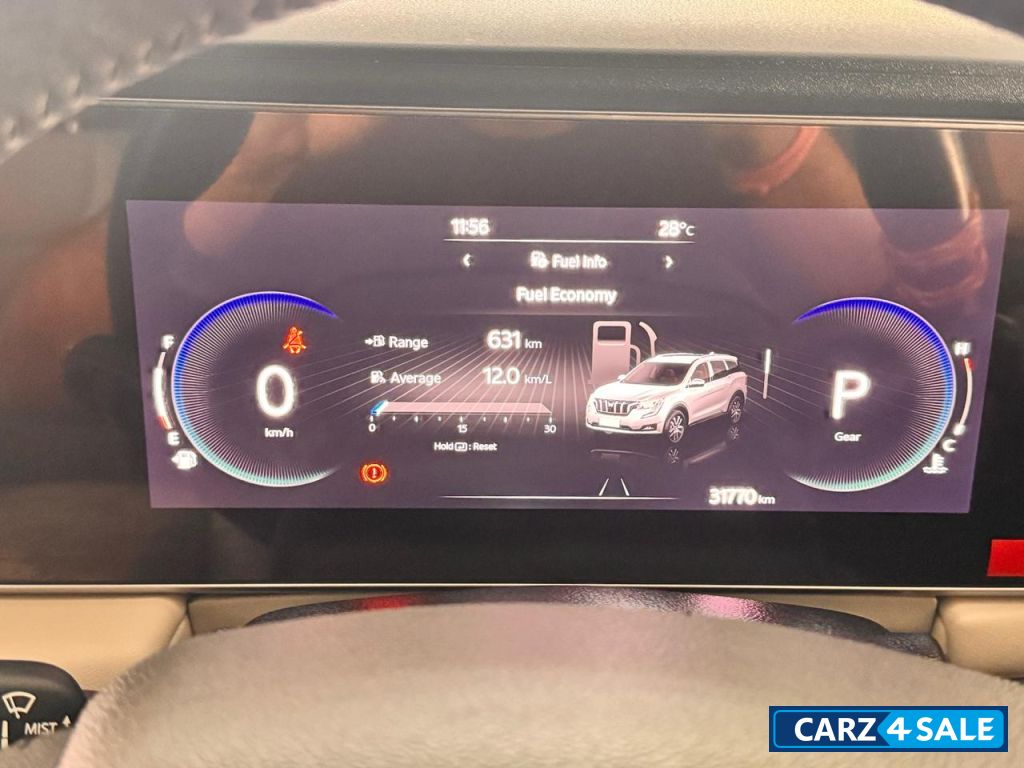 Mahindra XUV700 AX7 Diesel AT