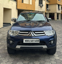 Mitsubishi Pajero Sports AT